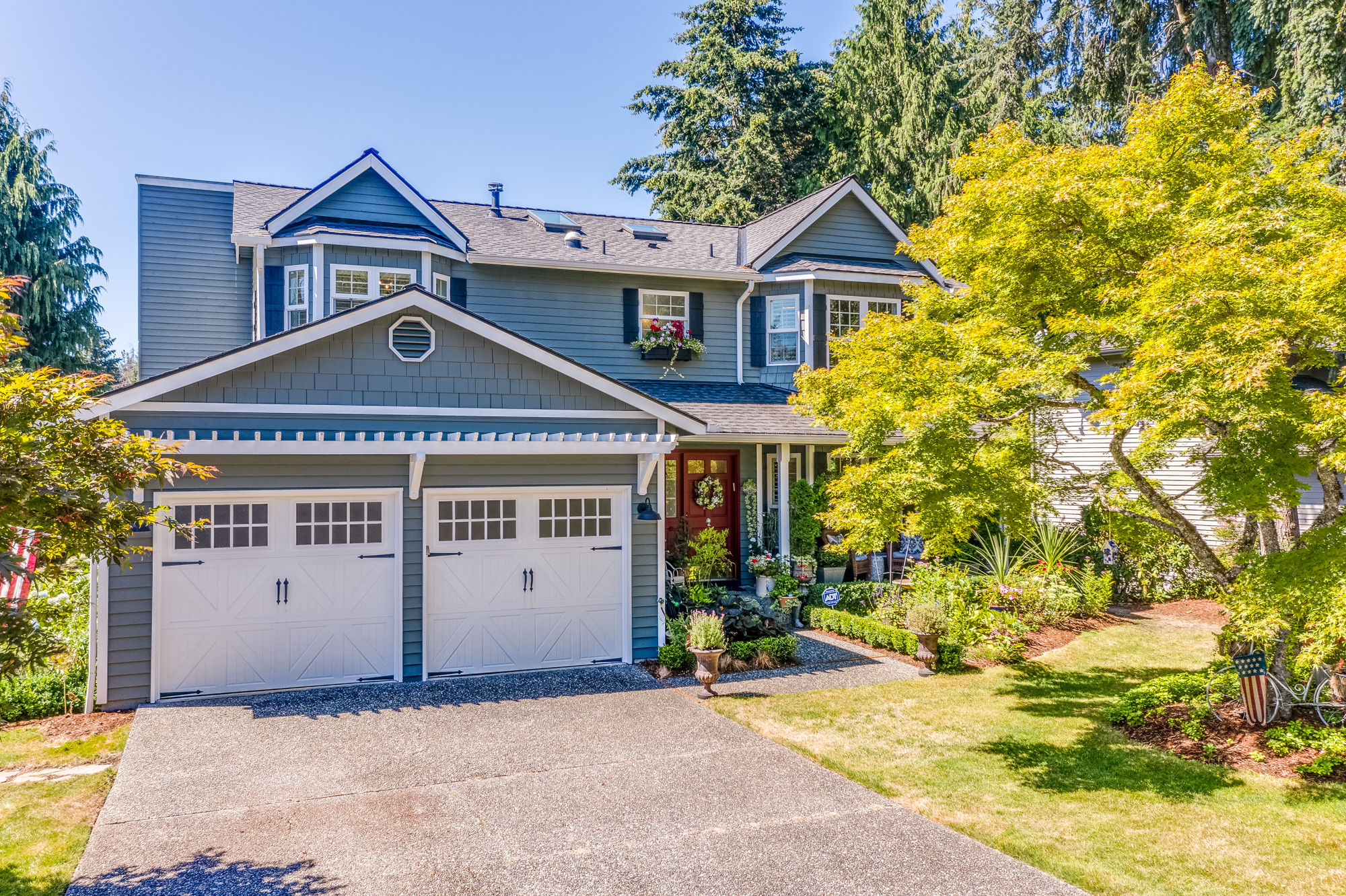 Property Photo:  17409 NE 141st St  WA 98052 