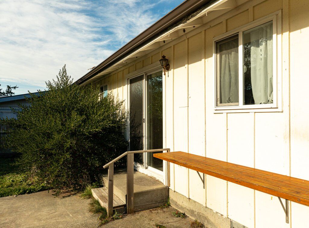 Property Photo:  1771 NE 4th Ave  WA 98277 