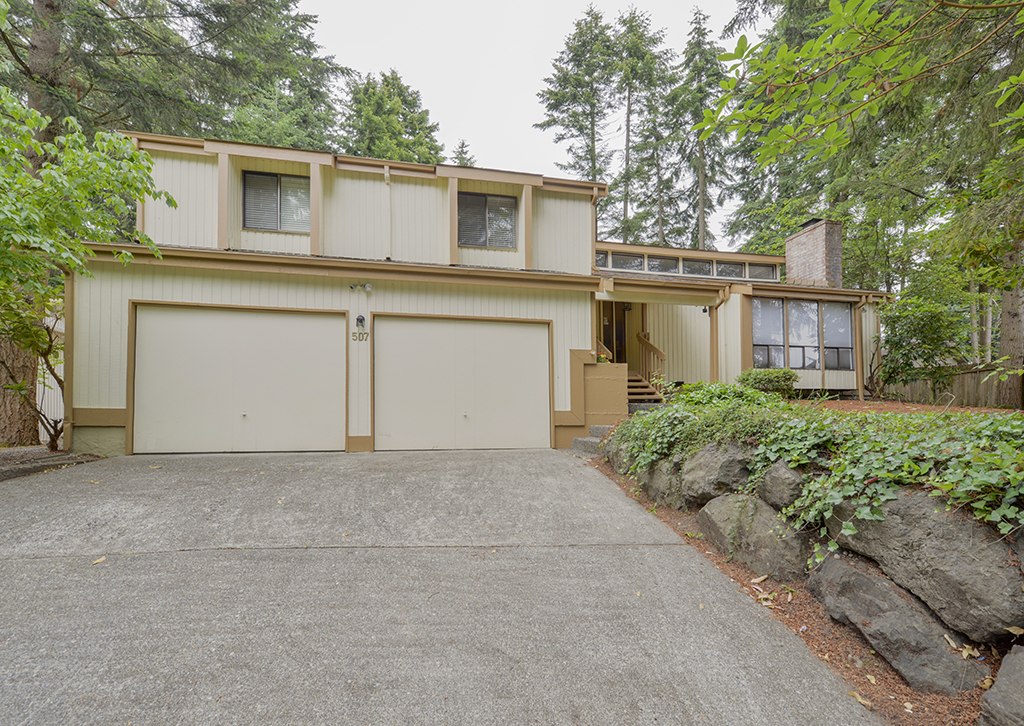 Property Photo: 507 SW 321st St WA 98023