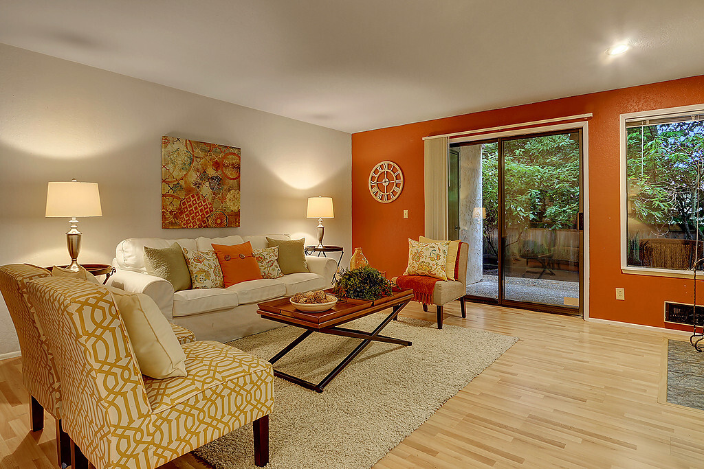 Property Photo: 2020 NW 195th St 103 WA 98177