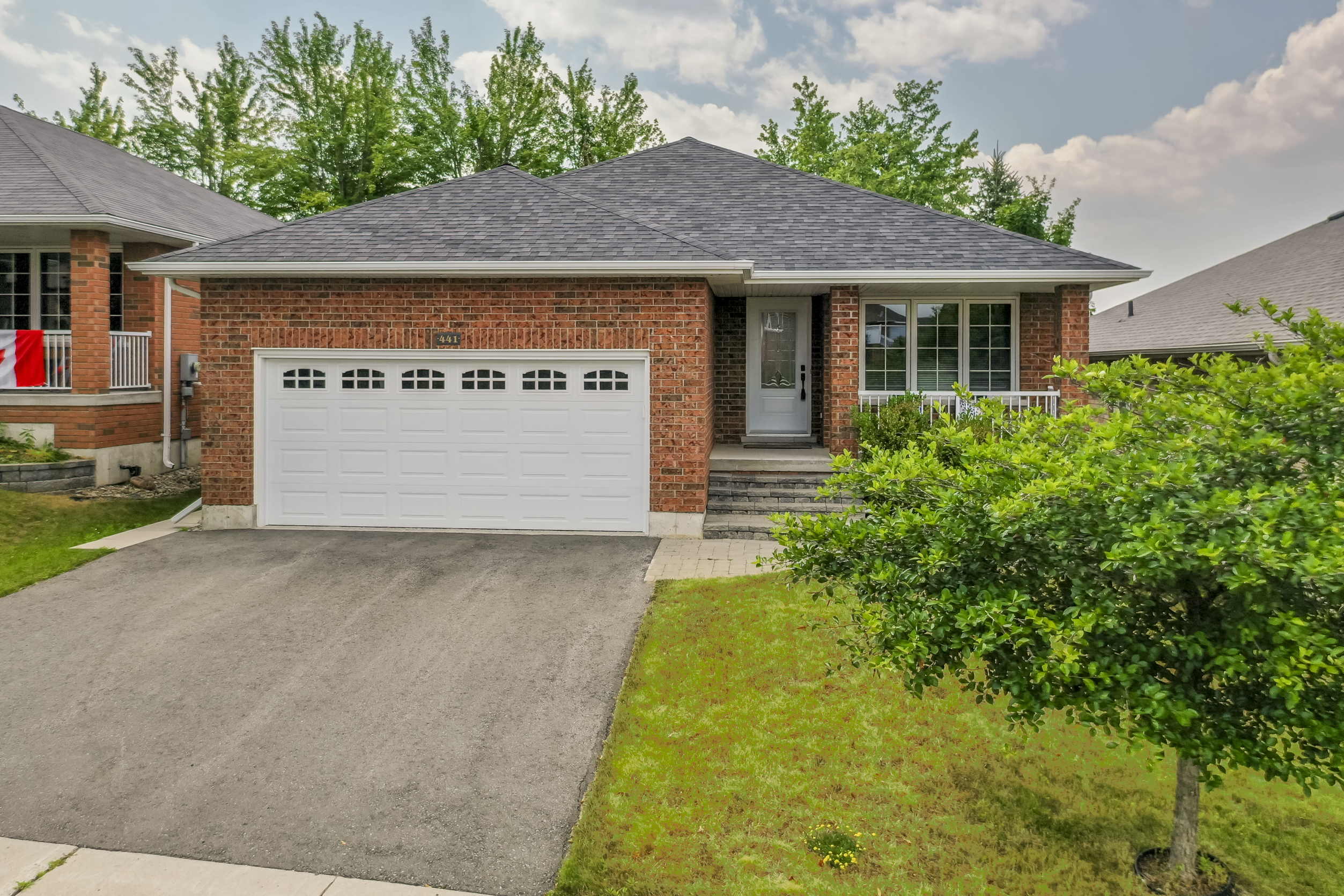 Property Photo: 441 Bianco Crescent ON K9K 0A3