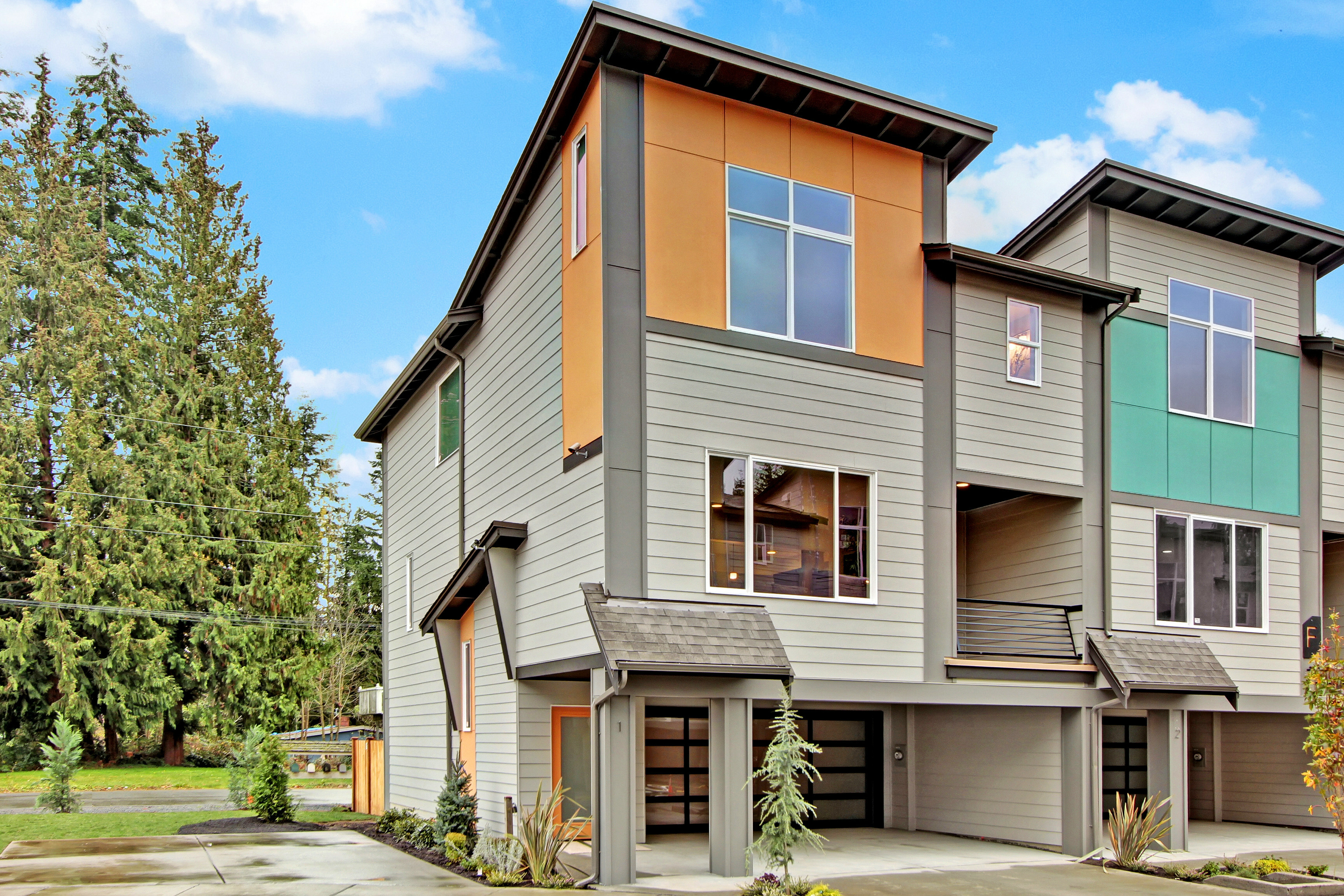 Property Photo: 13724 Ash Wy C-1 WA 98204