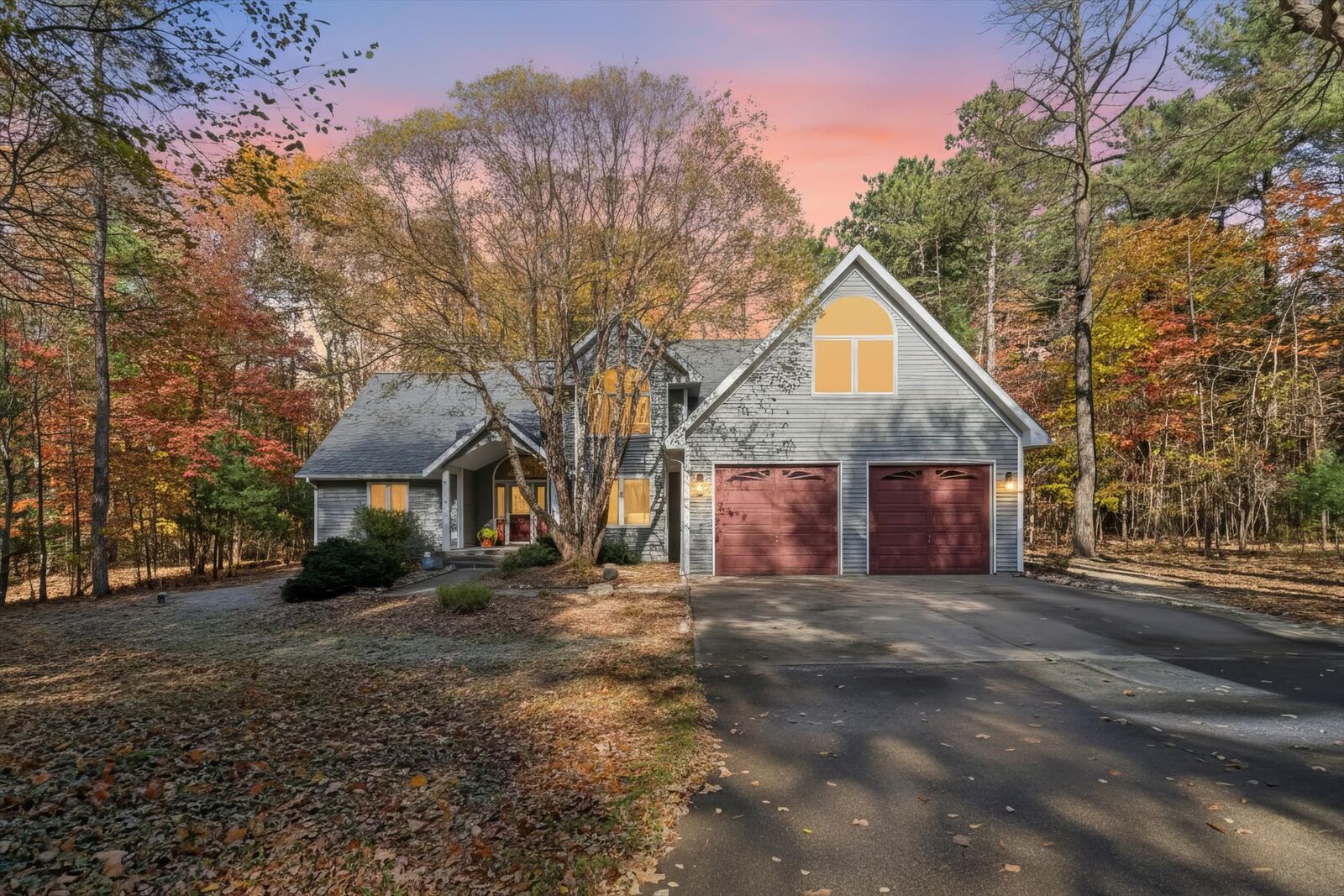 Property Photo:  2335 Forest Trail Circle  MI 49408 