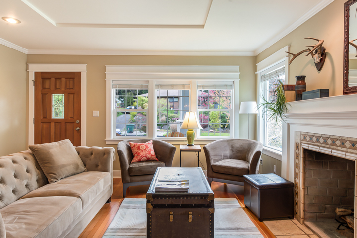 Property Photo: Living room 3851 38th Ave S  WA 98118 