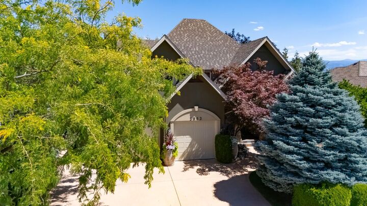 Photo de la propriété:  3063 Thacker Drive  BC V1Z 1X5 