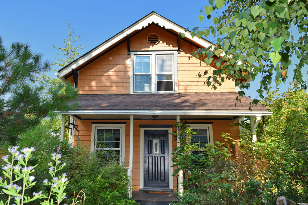 Property Photo:  4316 S Park Ave  WA 98418 