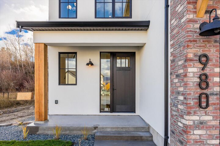 Photo de la propriété:  980 Bull Crescent  BC V1W 0E6 