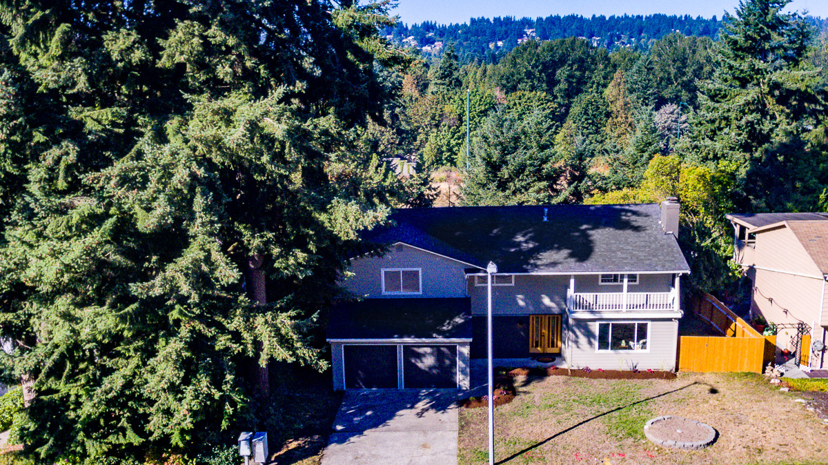 Property Photo:  13817 115th Ave NE  WA 98034 