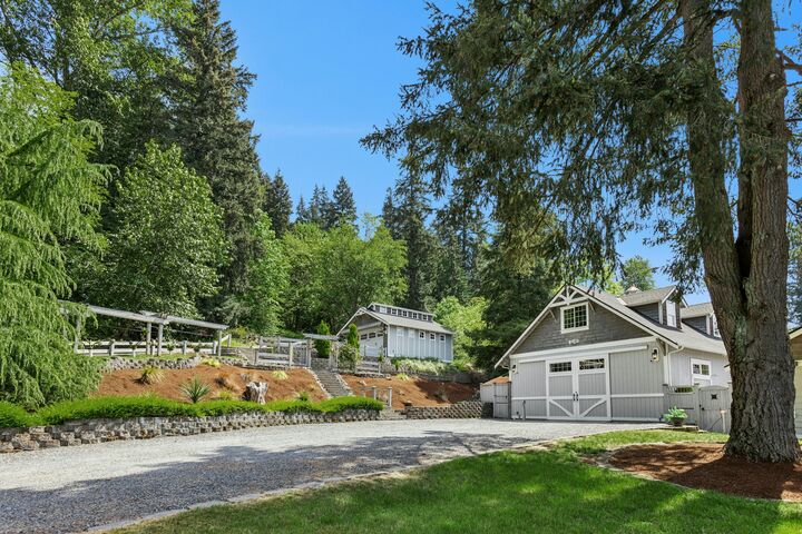 Property Photo:  13606  Woodinville Redmond Road NE  WA 98052 