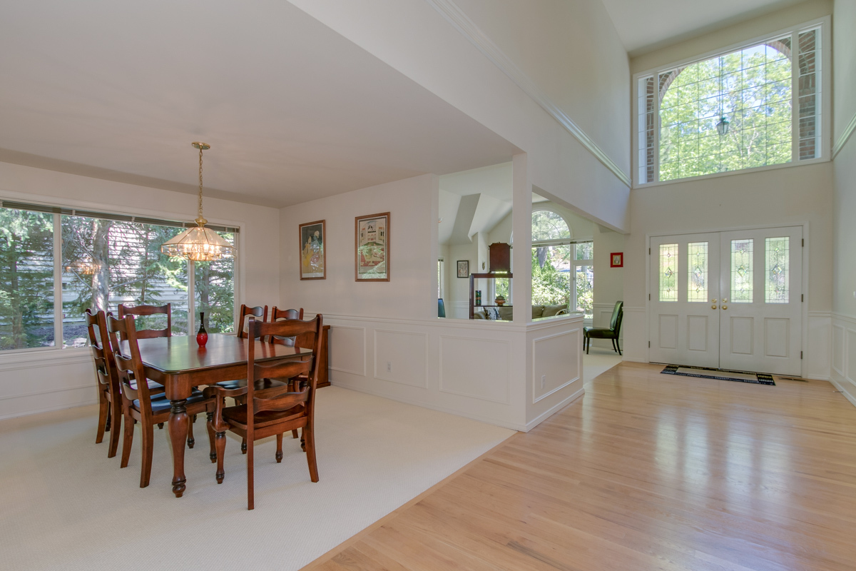 Property Photo: Entry 15111 103rd Ave NE WA 98011