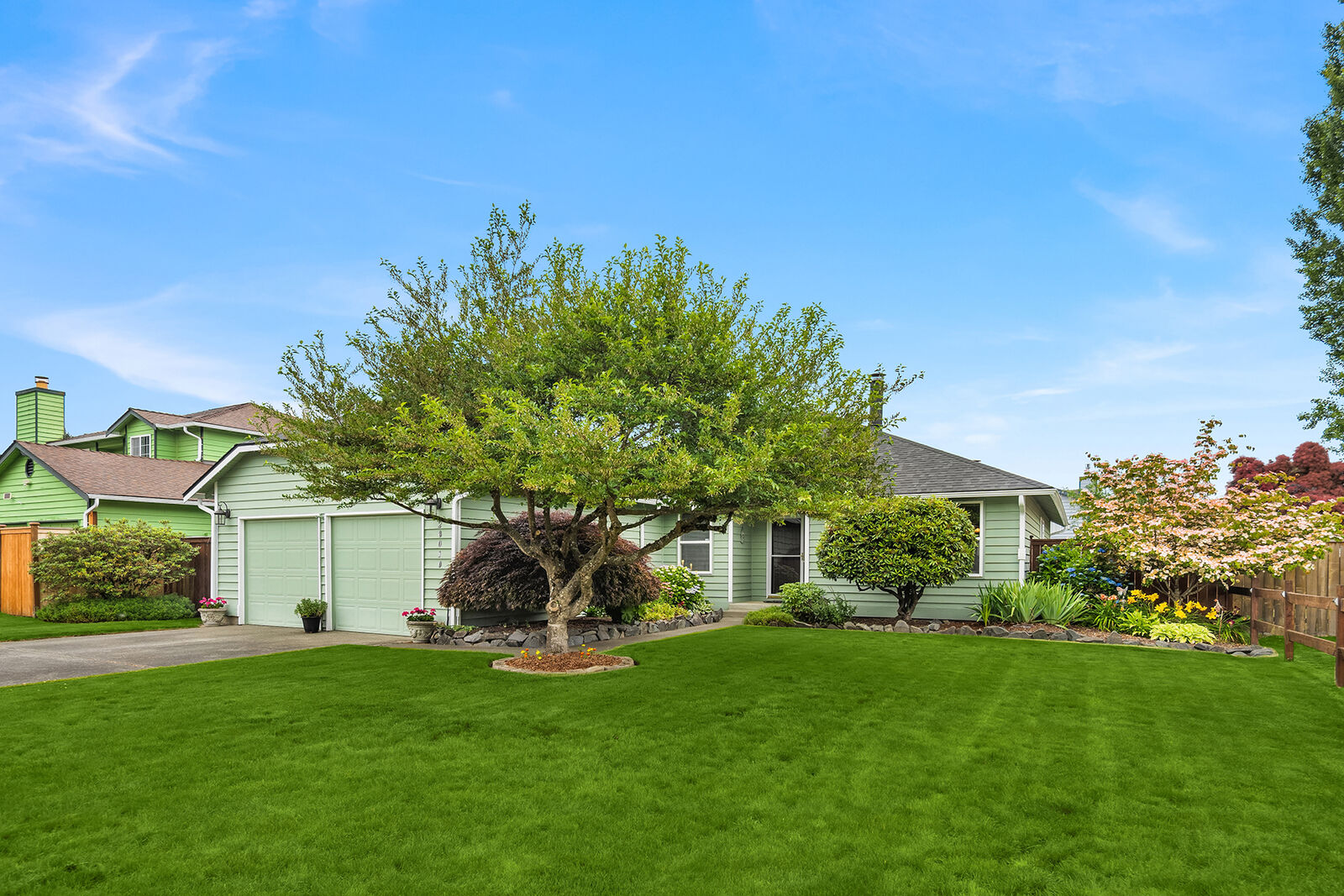 Property Photo:  28010  129th Place SE  WA 98030 