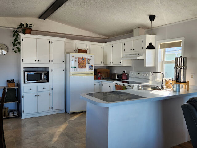 Property Photo:  9 Fir Crescent  NT X0E 0R5 