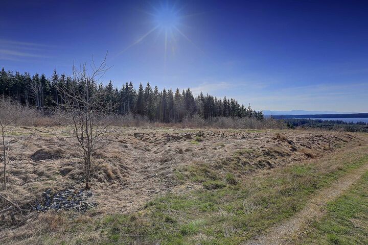Property Photo: Property photos 10 Sunny Lane WA 98282