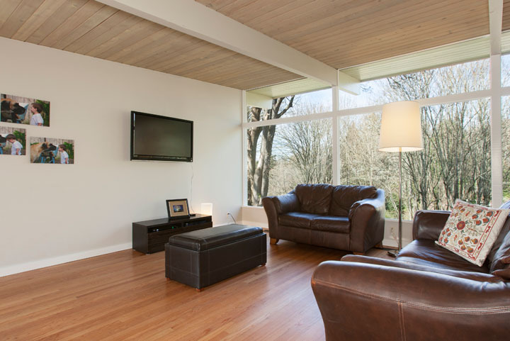 Property Photo: Living room 4504 W Bertona W  WA 98199 