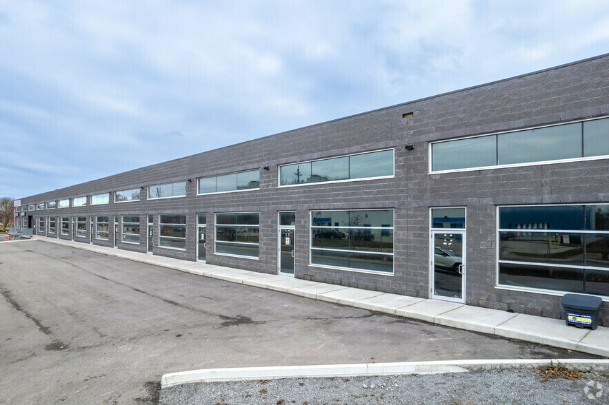 Photo de la propriété:  1550 Birchmount Road 204 ON M1P 2H1 