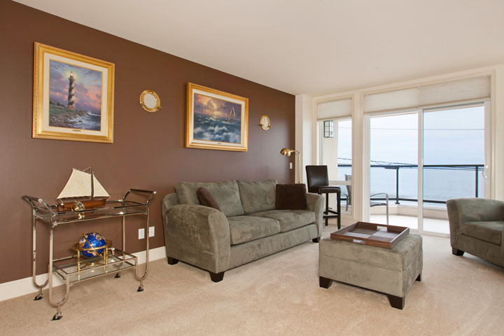Property Photo: Living room 1338 Alki Ave SW 201  WA 98116 