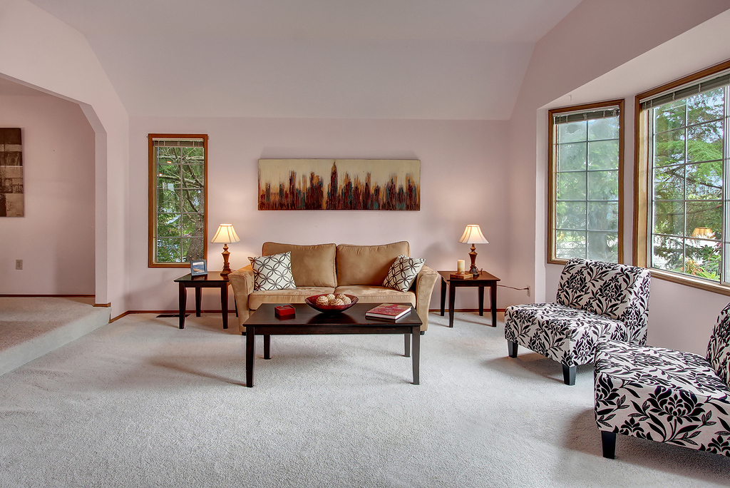 Property Photo: Living room 17820 NE 101st Ct  WA 98052 