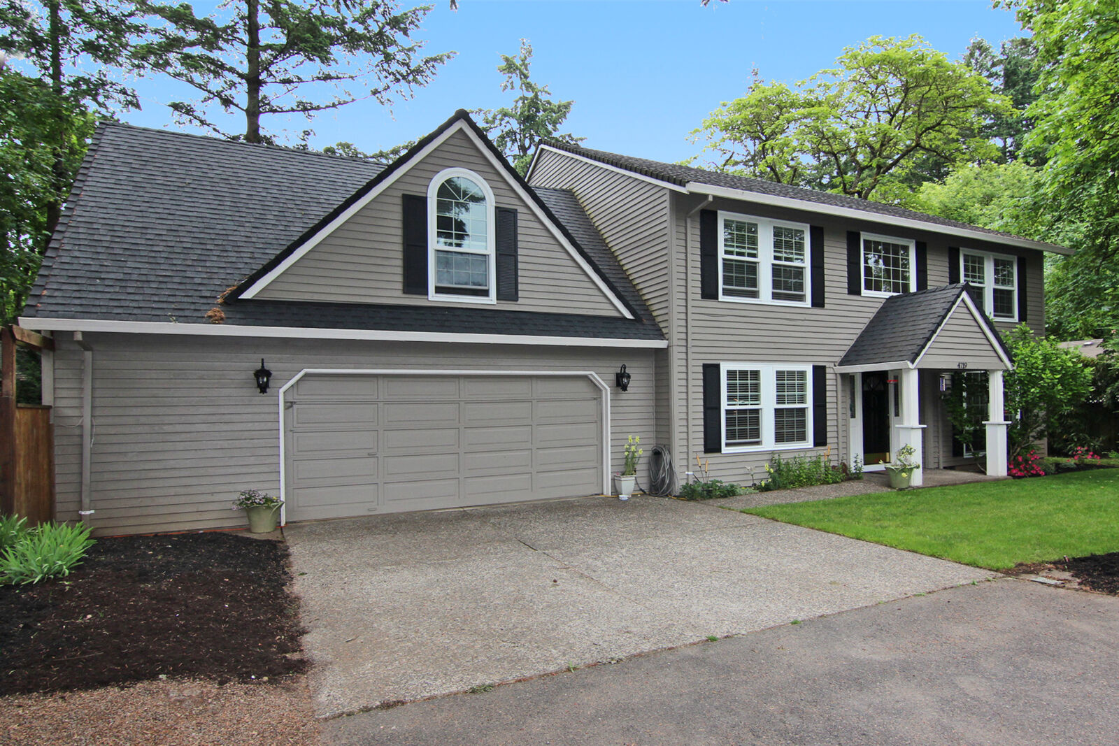 Property Photo:  4719 Lakeview Blvd  OR 97035 