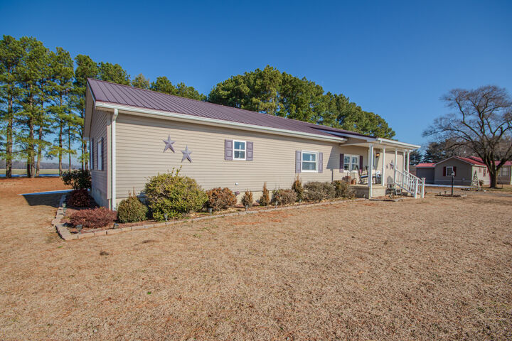 Property Photo:  6761 Sharptown Road  DE 19956 