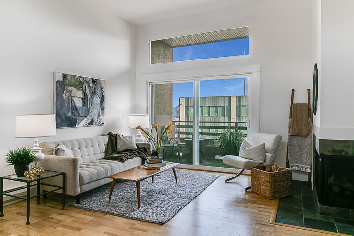 612 Prospect St 405  Seattle WA 98109 photo 612 Prospect St #405