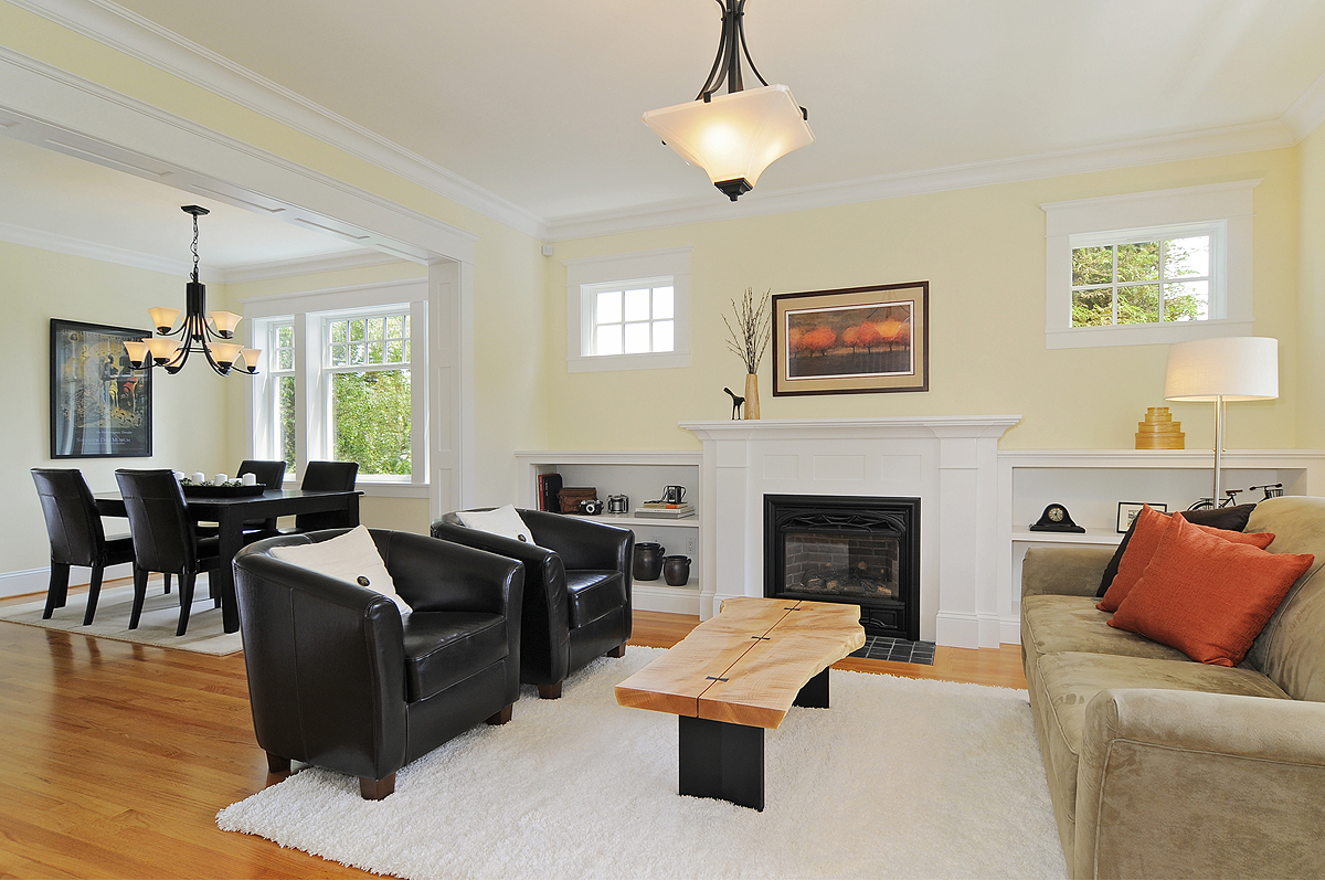 Property Photo: Foyer/living room/dining room/kitchen 128 NE 64th St  WA 98115 