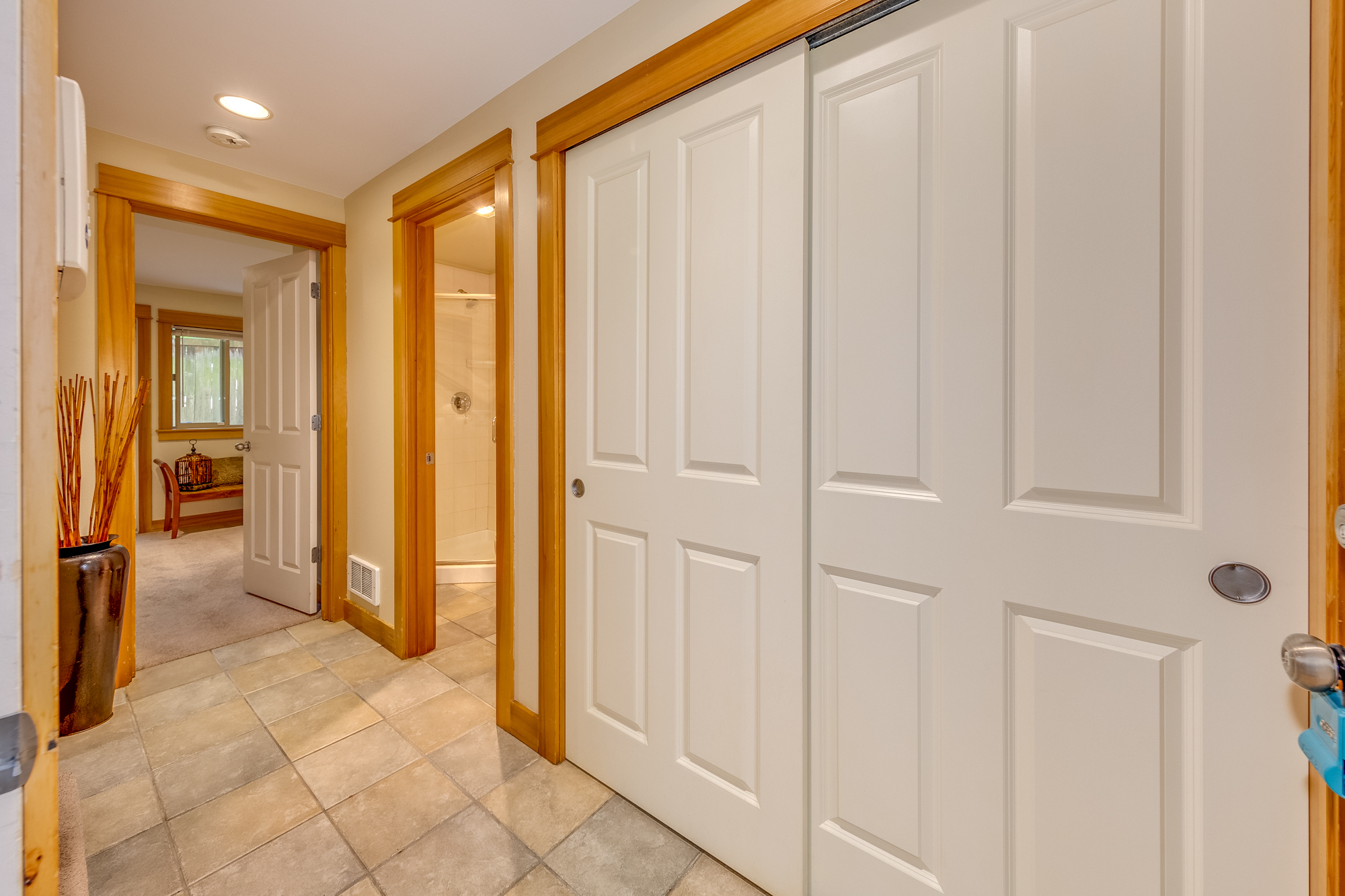 Property Photo: 8829 Delridge Wy SW B WA 98106