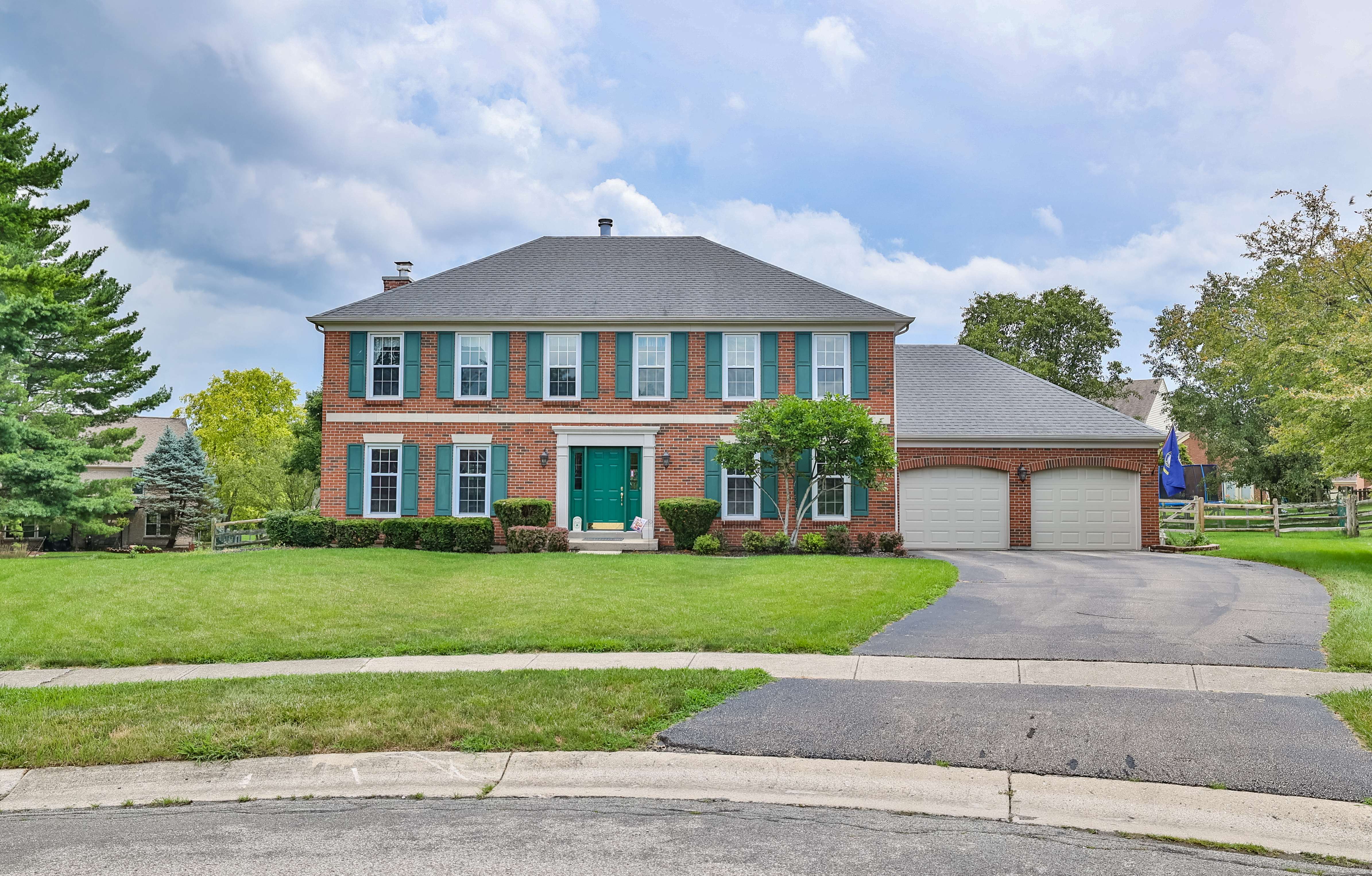 Property Photo: 6623 Renwick Court OH 45069