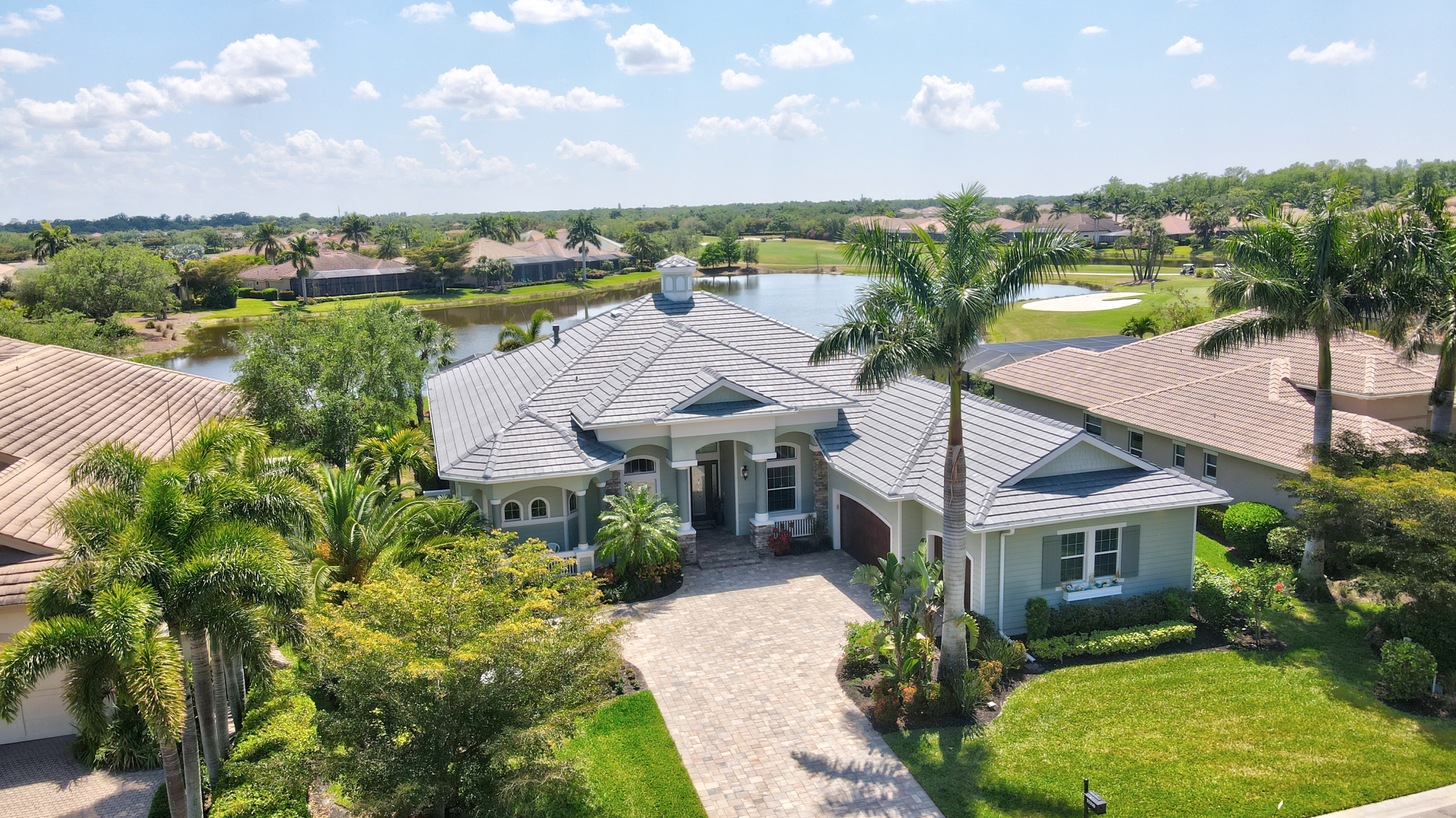 Property Photo: 13390 Whispering Oaks Dr FL 33905