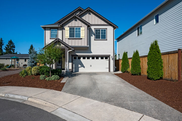 4327  233rd Place SE  Bothell WA 98021 photo