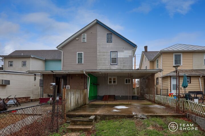 Property Photo:  21 E Richland Avenue  PA 17067 