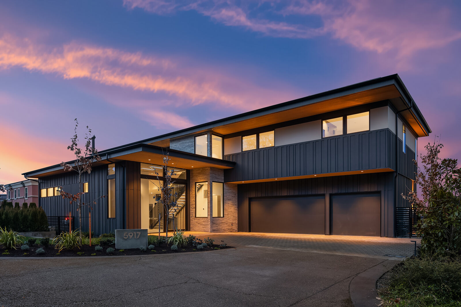 Property Photo: 5917 104th Place NE WA 98033