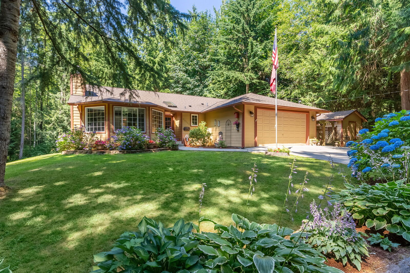 26158 Highland Rd NE, Kingston, WA 98346/2 bath