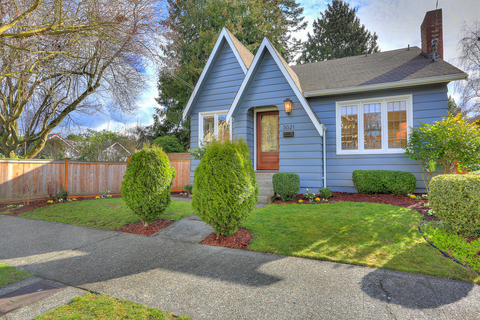 Property Photo: Front Yard 3021 NW 61st St  WA 98107 