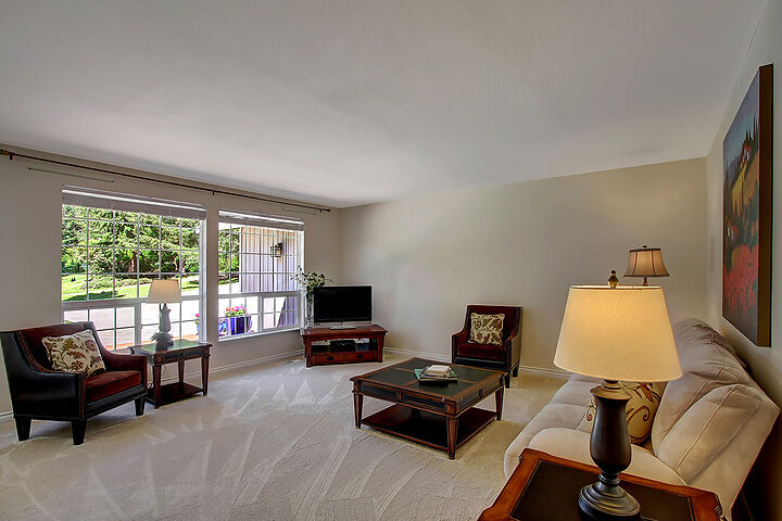 Property Photo: The main floor 15433 NE 157th St WA 98072