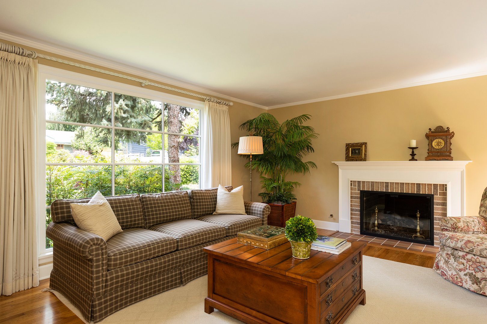 Property Photo: Living Room 5723 NE 56th St  WA 98105 