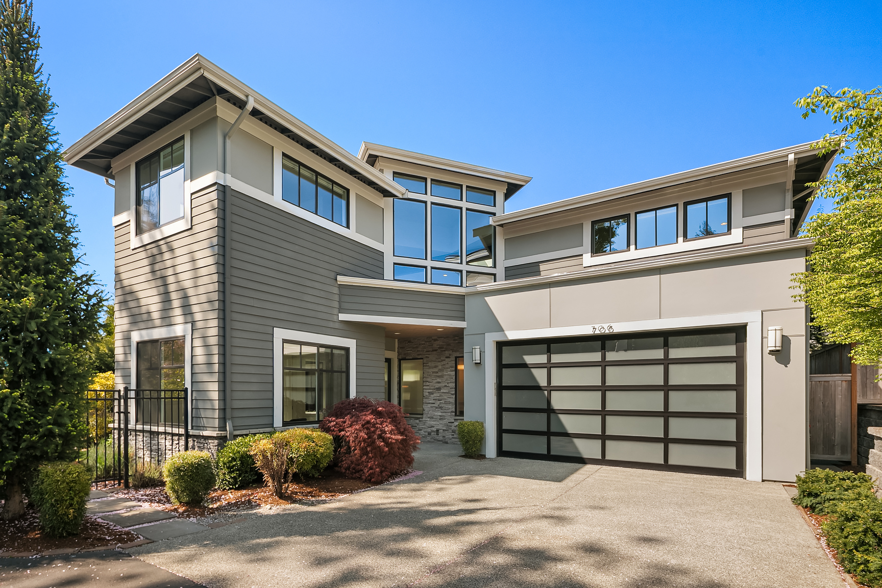 706  4th Lane S  Kirkland WA 98033 photo