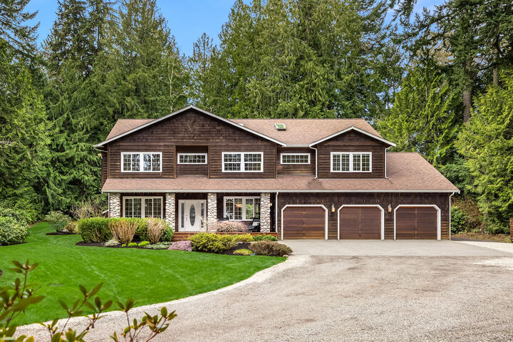 Property Photo:  12615  Kallgren Road NE  WA 98110 