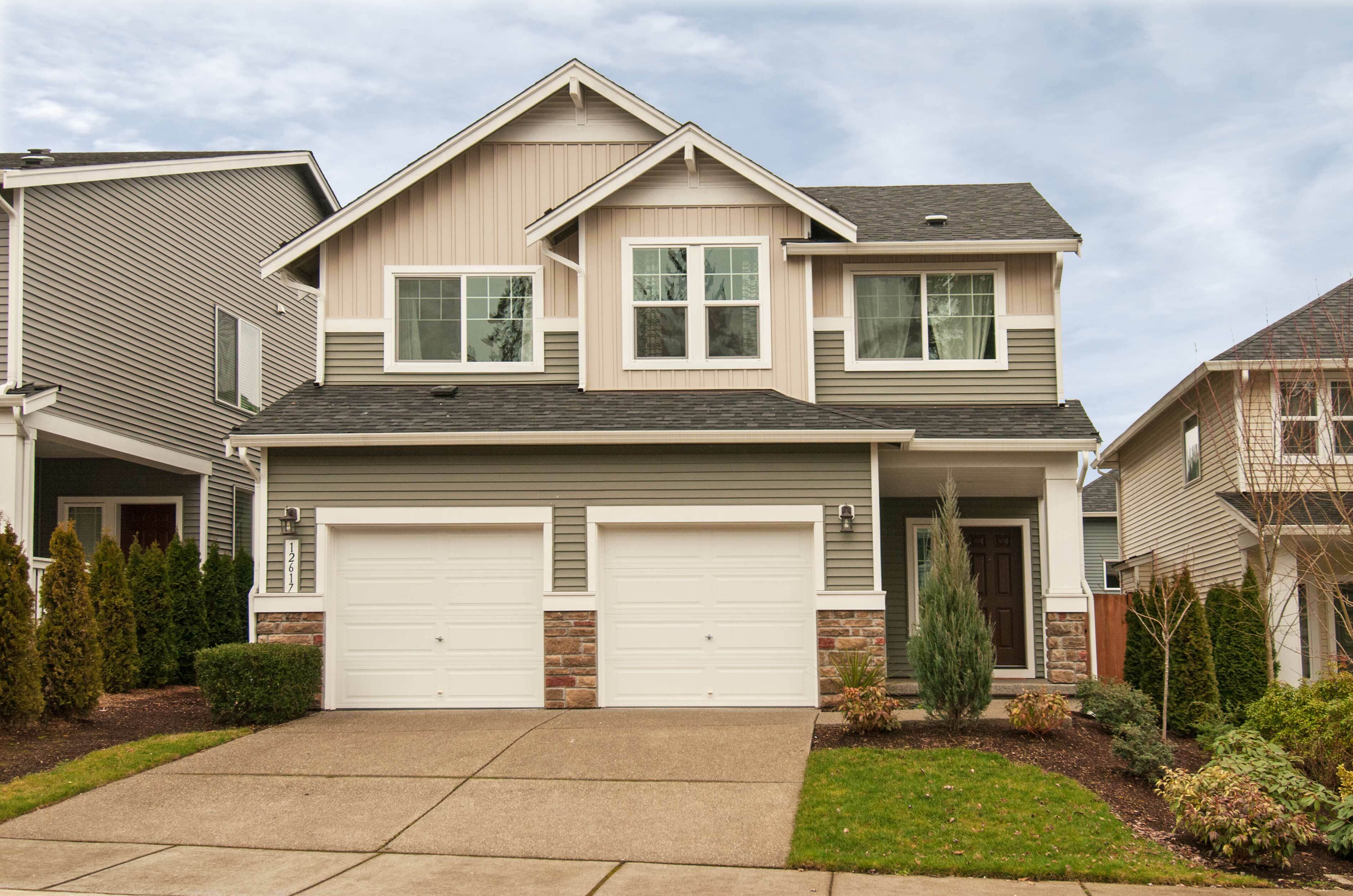 Property Photo: 12617 11th Dr SE WA 98208