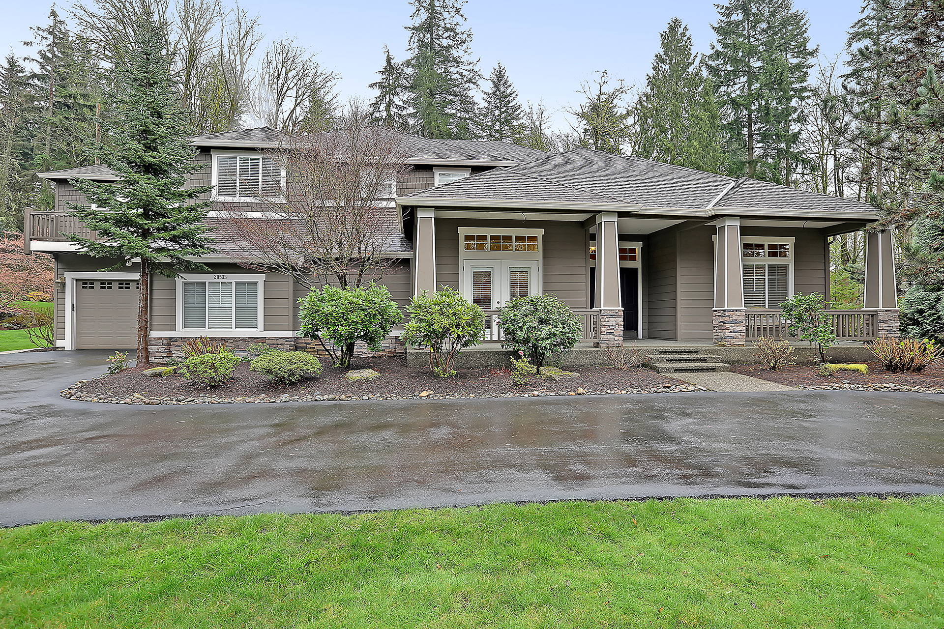 Property Photo:  20533 74th Dr SE  WA 98296 