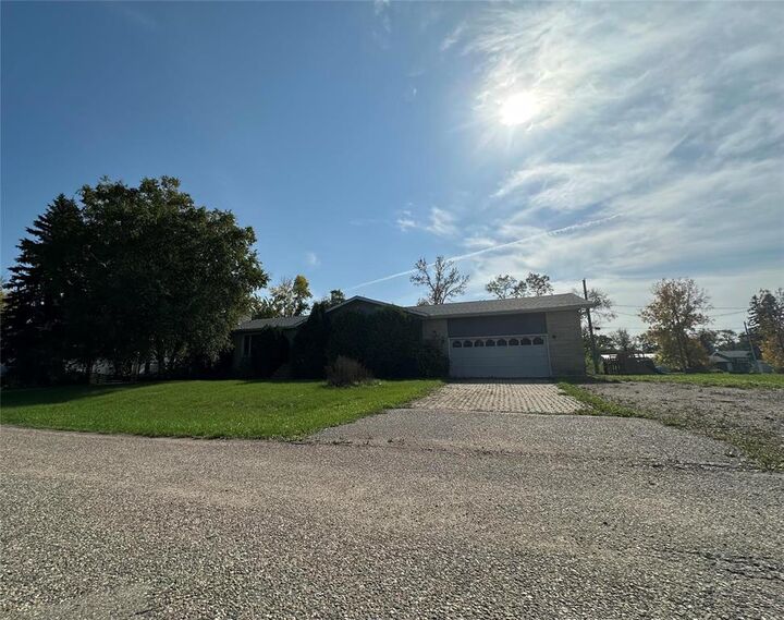 230 Lindsay Street  McCreary MB R0J 1B0 photo