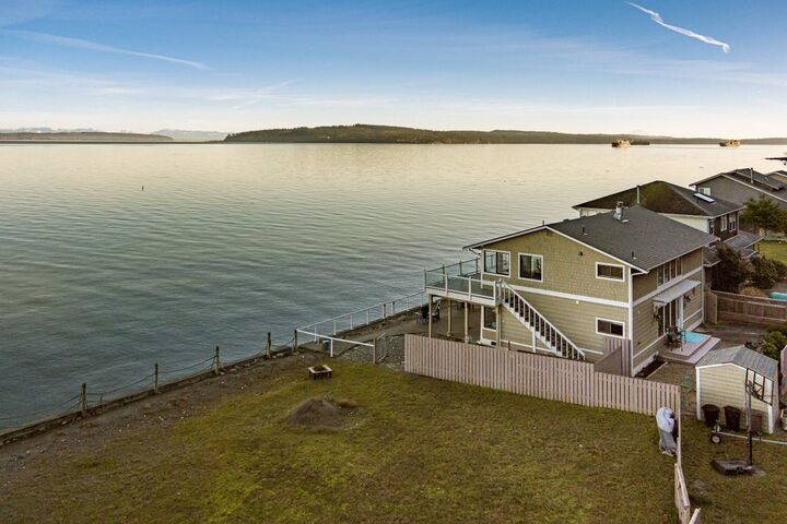 2373 Hidden Beach Drive  Greenbank WA 98253 photo