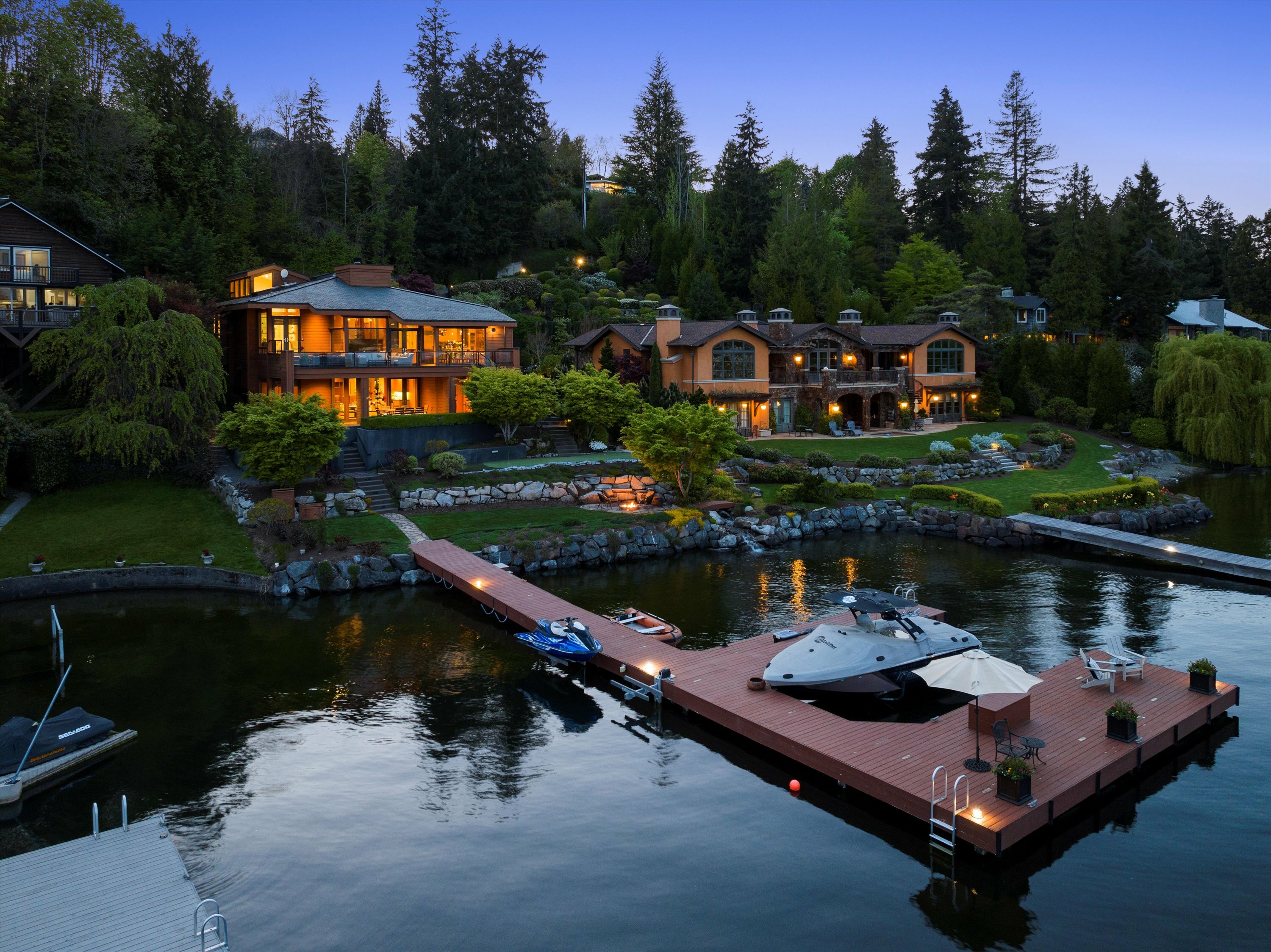 Property Photo: 484 Overlake Drive E WA 98039