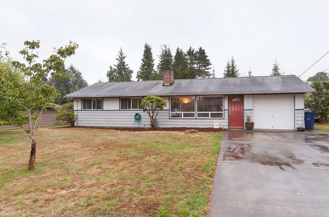 Property Photo:  11439 SE 182nd St  WA 98055 