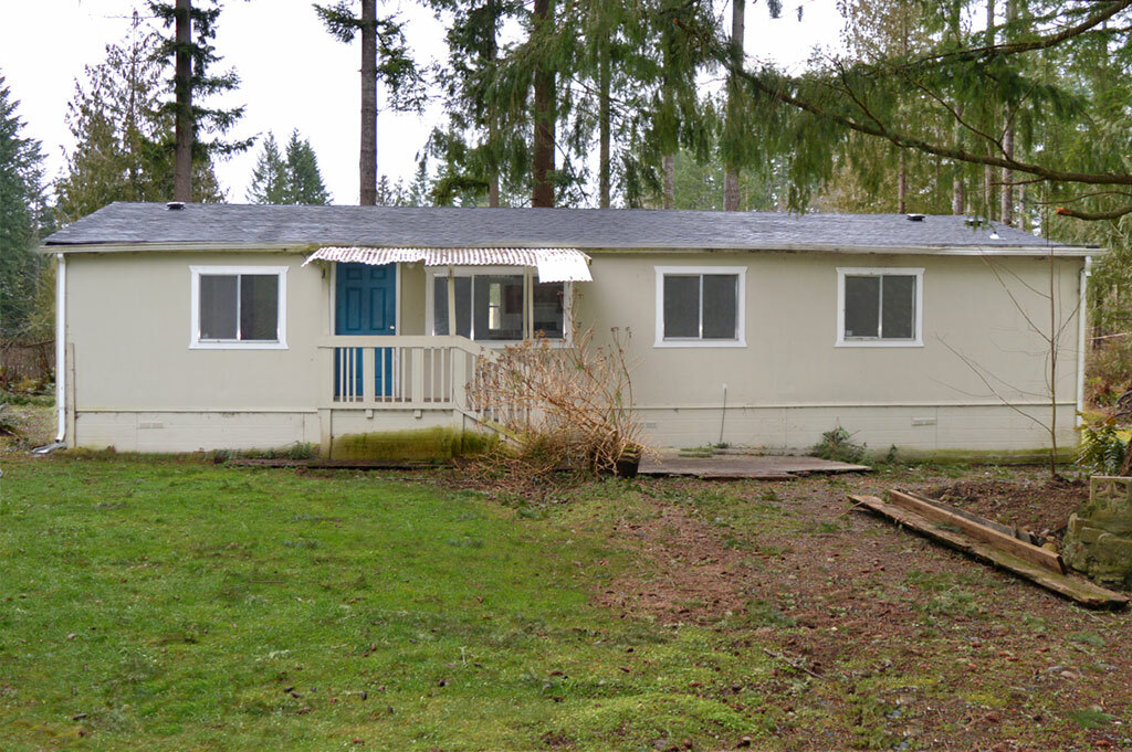 Property Photo:  16614 258th Ave E  WA 98321 