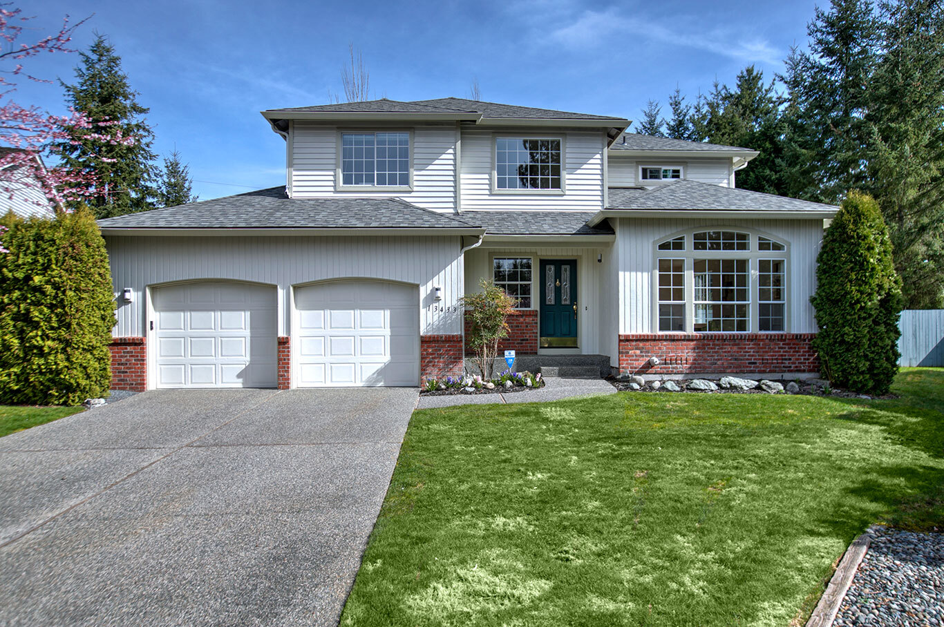 Property Photo: 13433 SE 59th Ave WA 98208