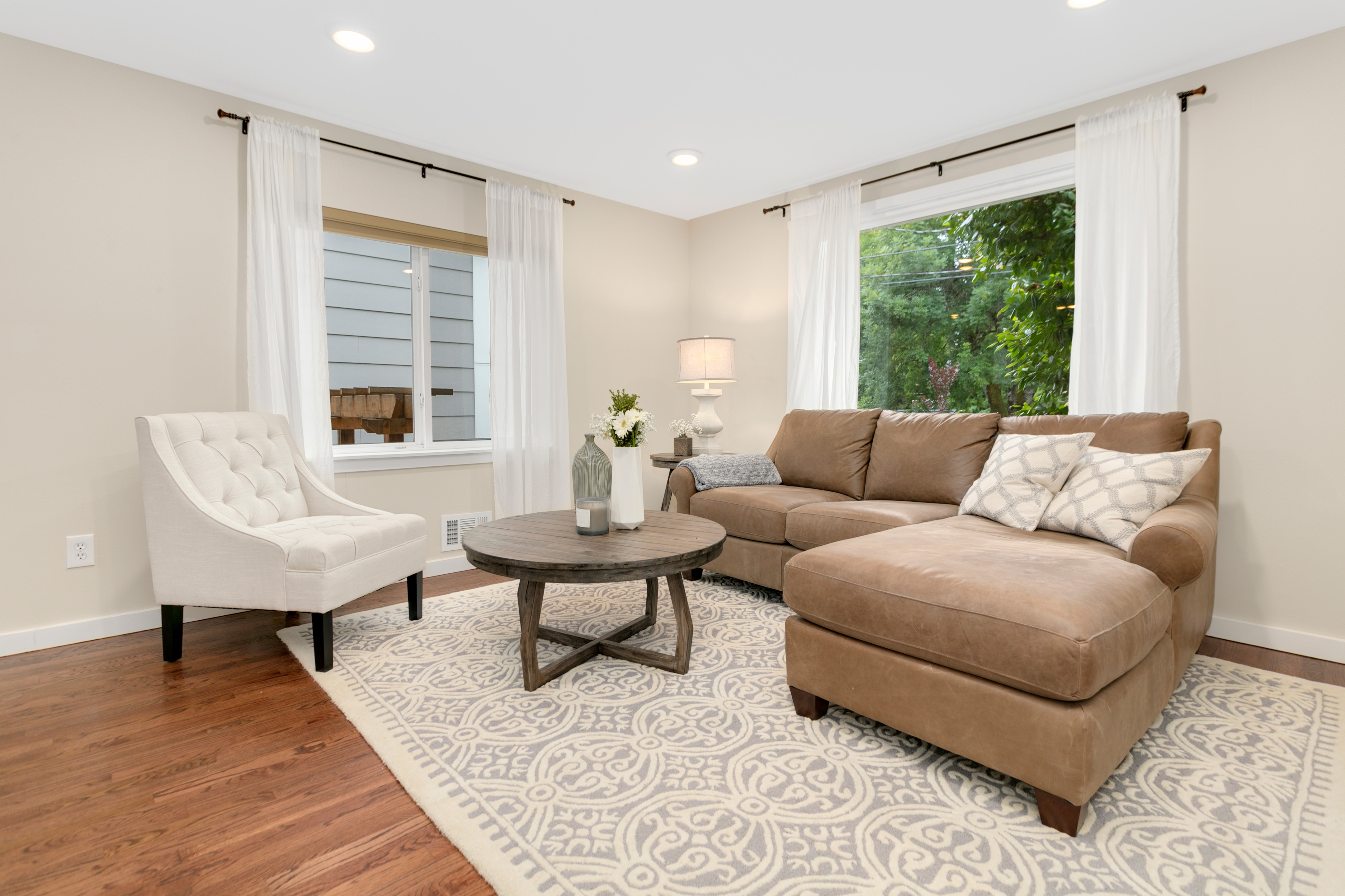 Property Photo: Living Room 6740 18th Ave SW  WA 98106 