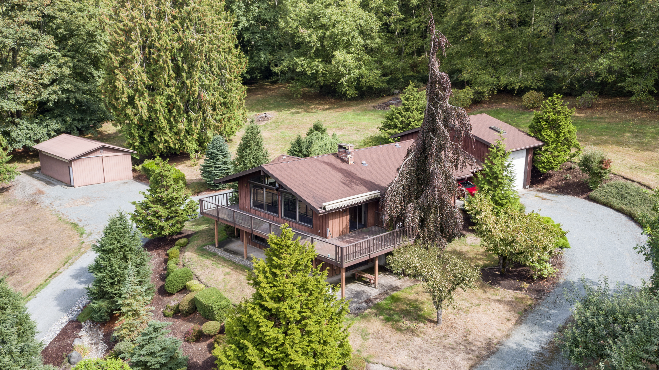 Property Photo:  12597 East Lake Drive  WA 98284 