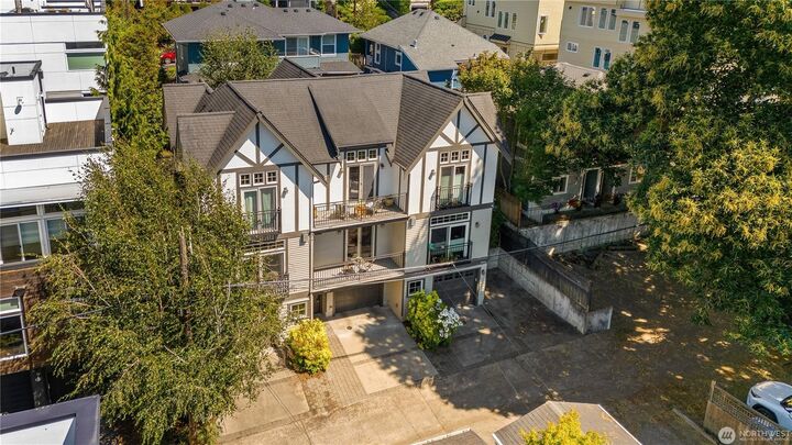 Property Photo:  1917  8th Avenue W B  WA 98119 