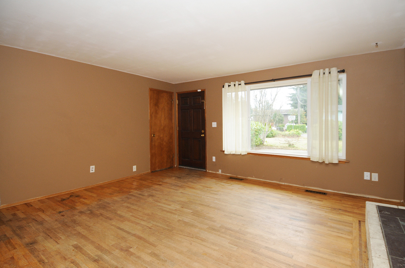 Property Photo: Living room 22104 36th Ave W  WA 98043 