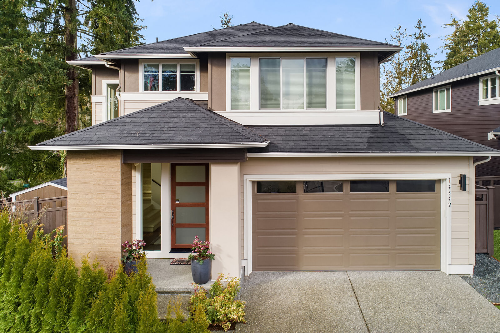 Property Photo:  14542 88th Place NE  WA 98028 